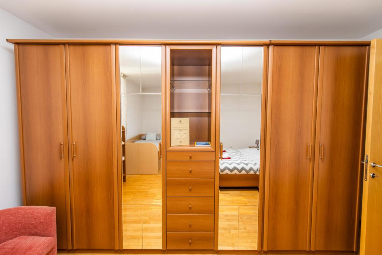 Modern 2Bdr Apartment In The Center- Free Parking 사라예보 외부 사진