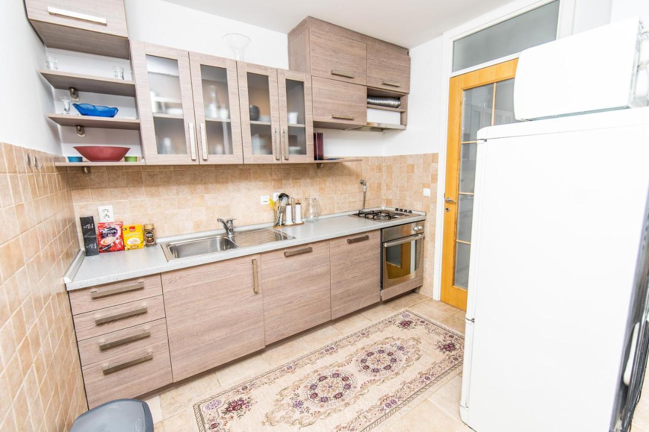 Modern 2Bdr Apartment In The Center- Free Parking 사라예보 외부 사진