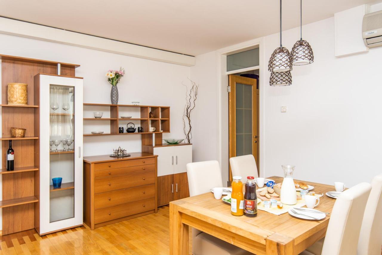 Modern 2Bdr Apartment In The Center- Free Parking 사라예보 외부 사진